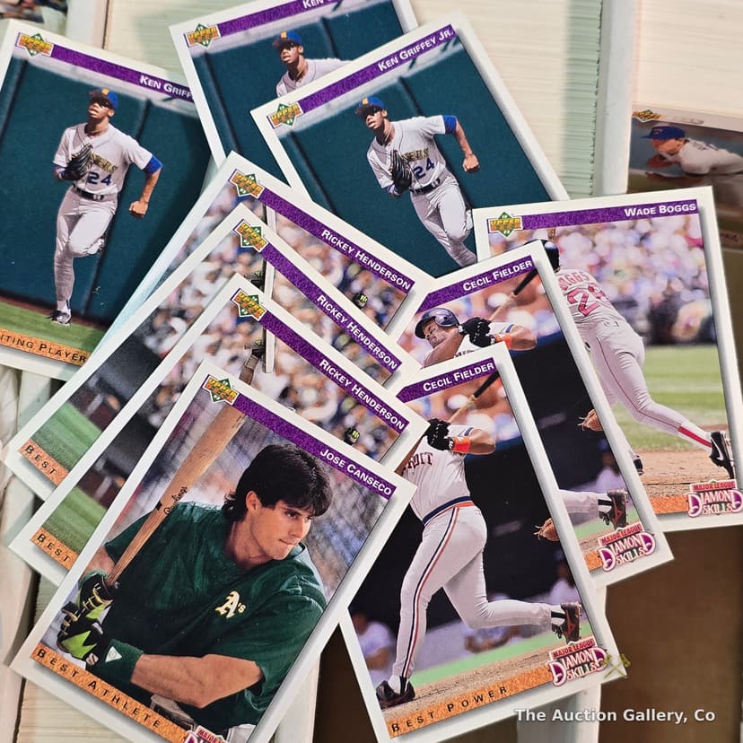 1992 Upper Deck Baseball Cards, Large Box Lot โ photo 6