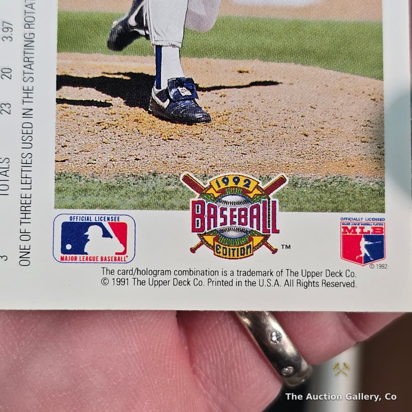 1992 Upper Deck Baseball Cards, Large Box Lot โ photo 3