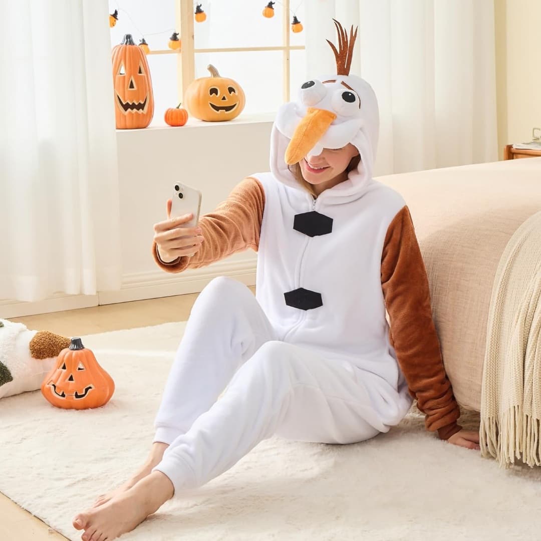 Olaf Onsie Pajamas (Women's/Jr's Medium)