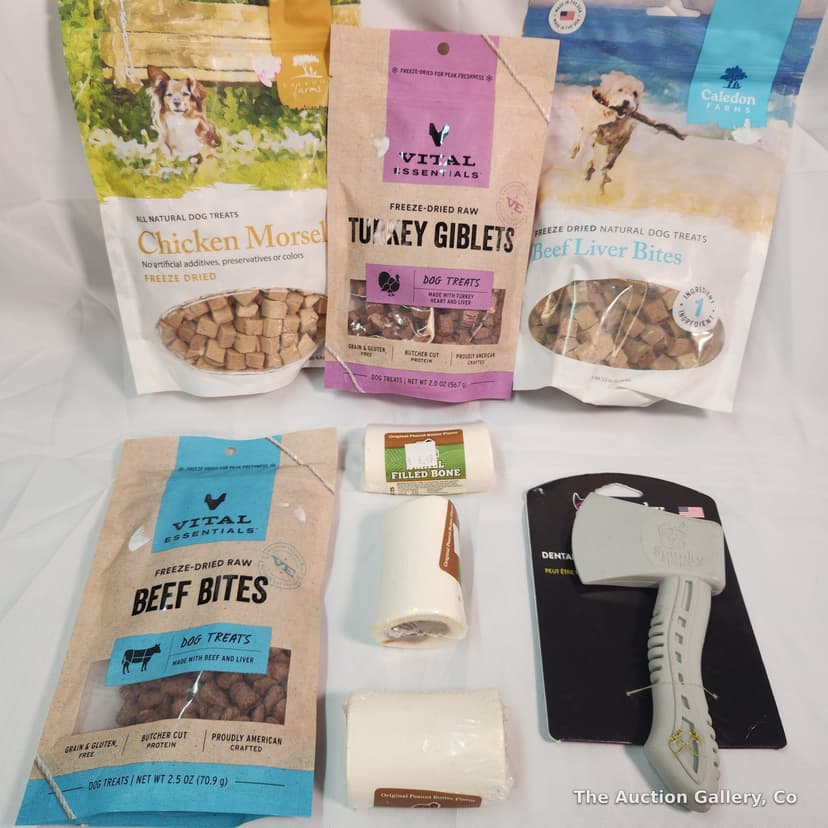 Dog Treat & Toy Lot β Vital Essentials, Caledon Farms, Spunky Pup
