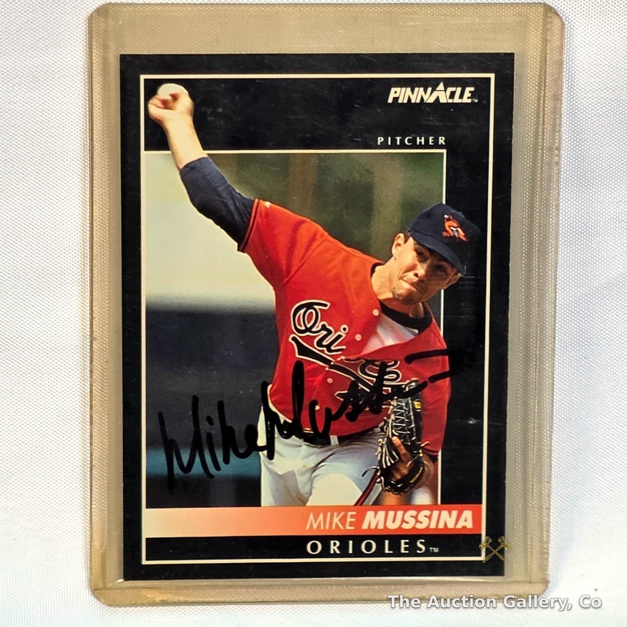 Mike Mussina Signed 1992 Pinnacle Baseball Card #204