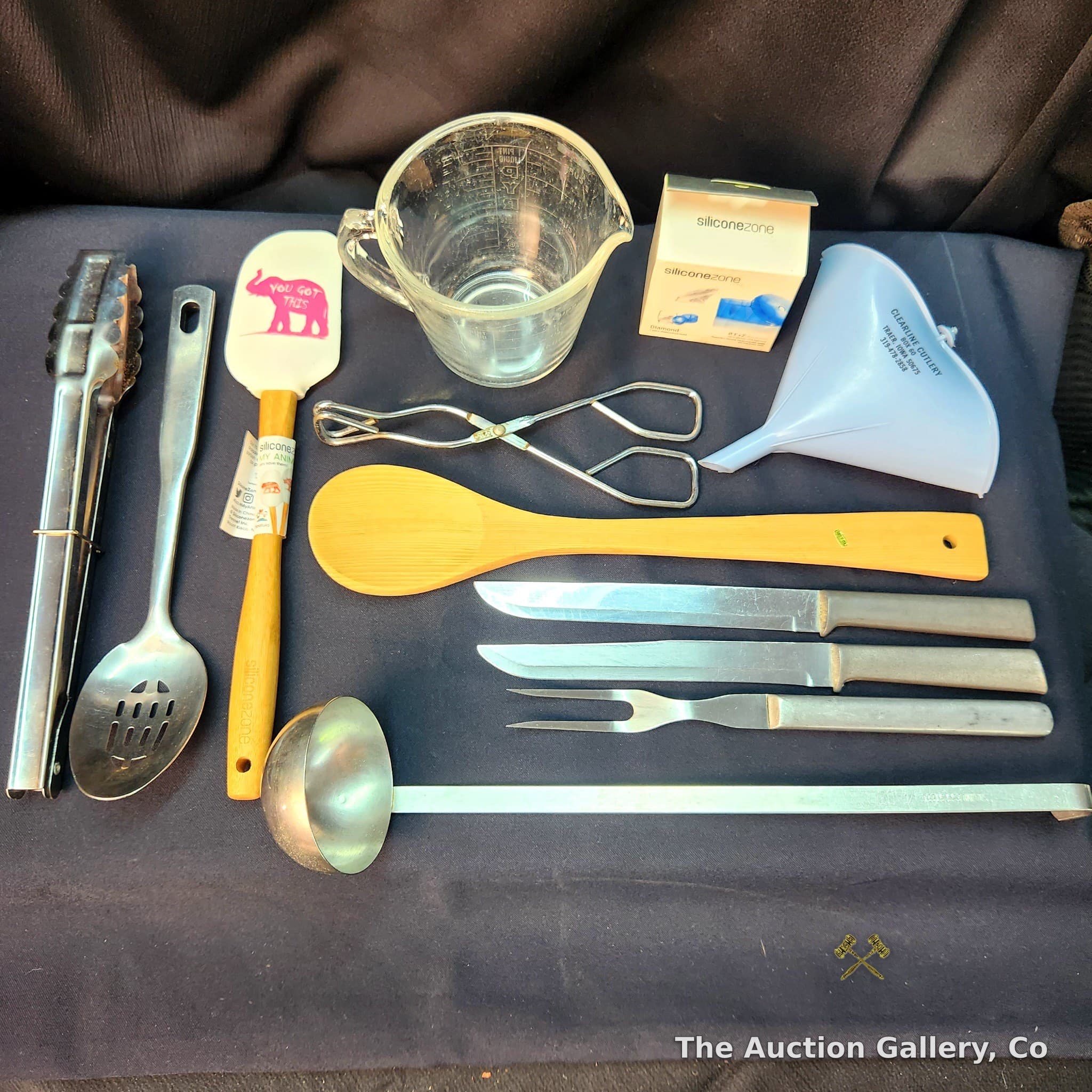 Mixed Kitchen Utensil Lot, 12 Pieces