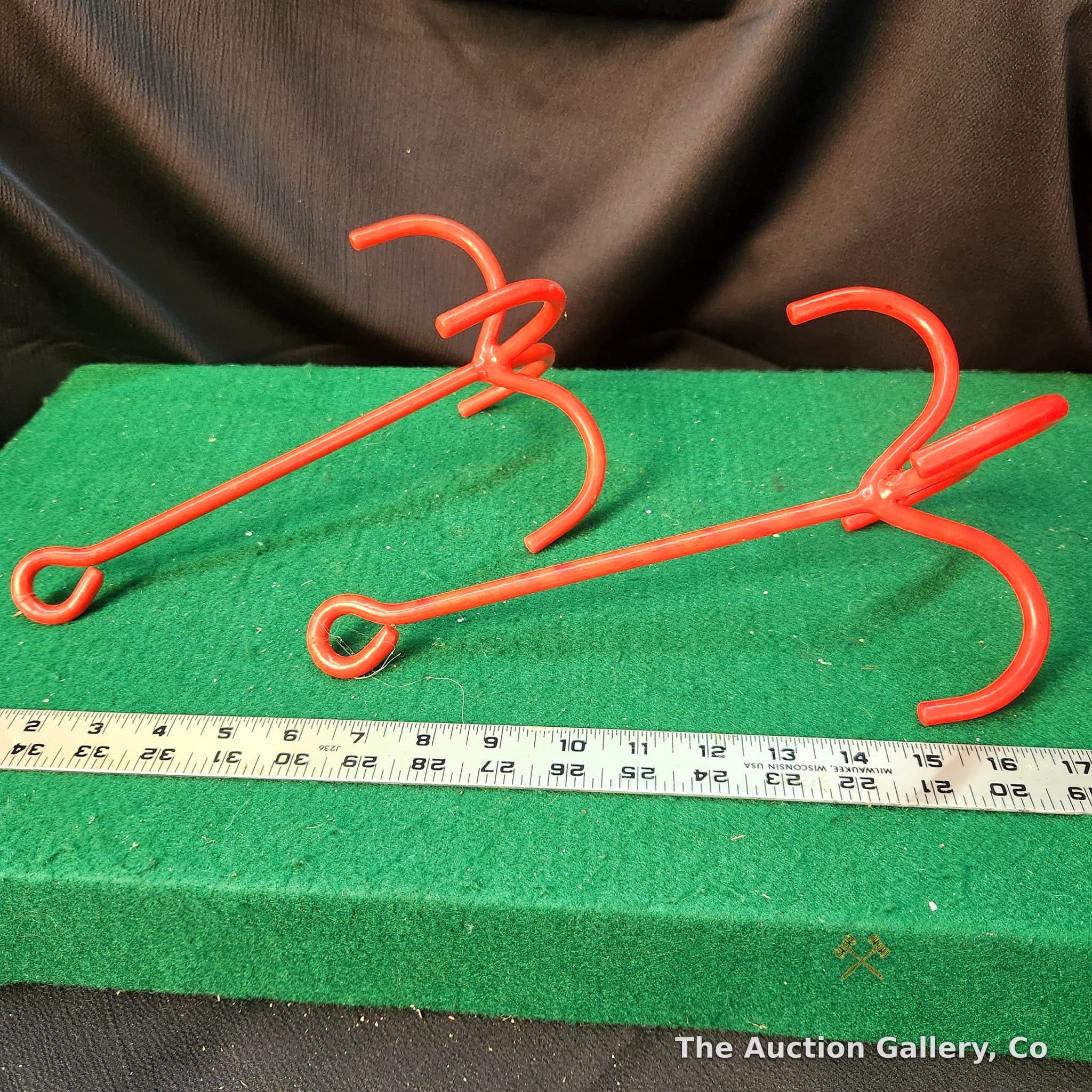 Red Coated Wire Livestock Hog Hooks, Set of 2