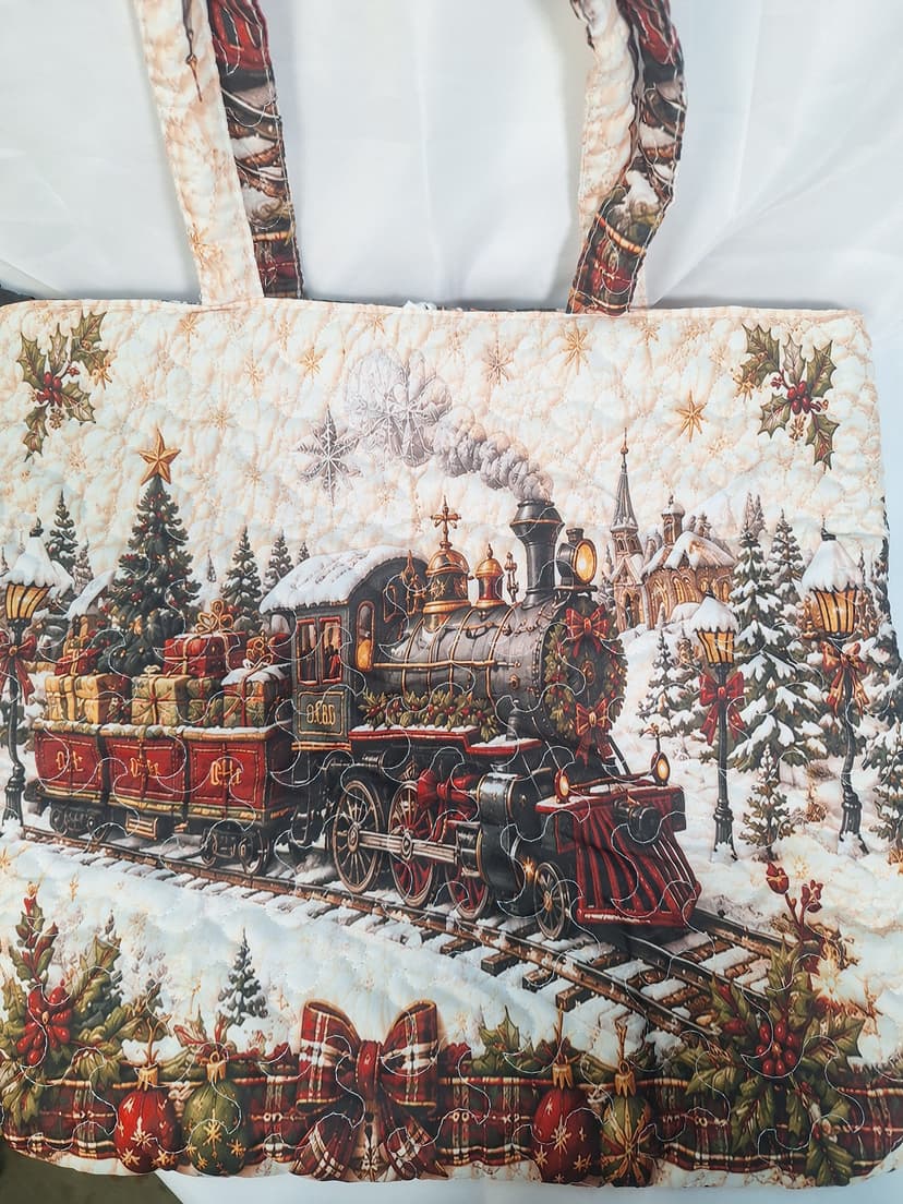 Quilted Christmas Train Tote Bag, New Without Tags β photo 2