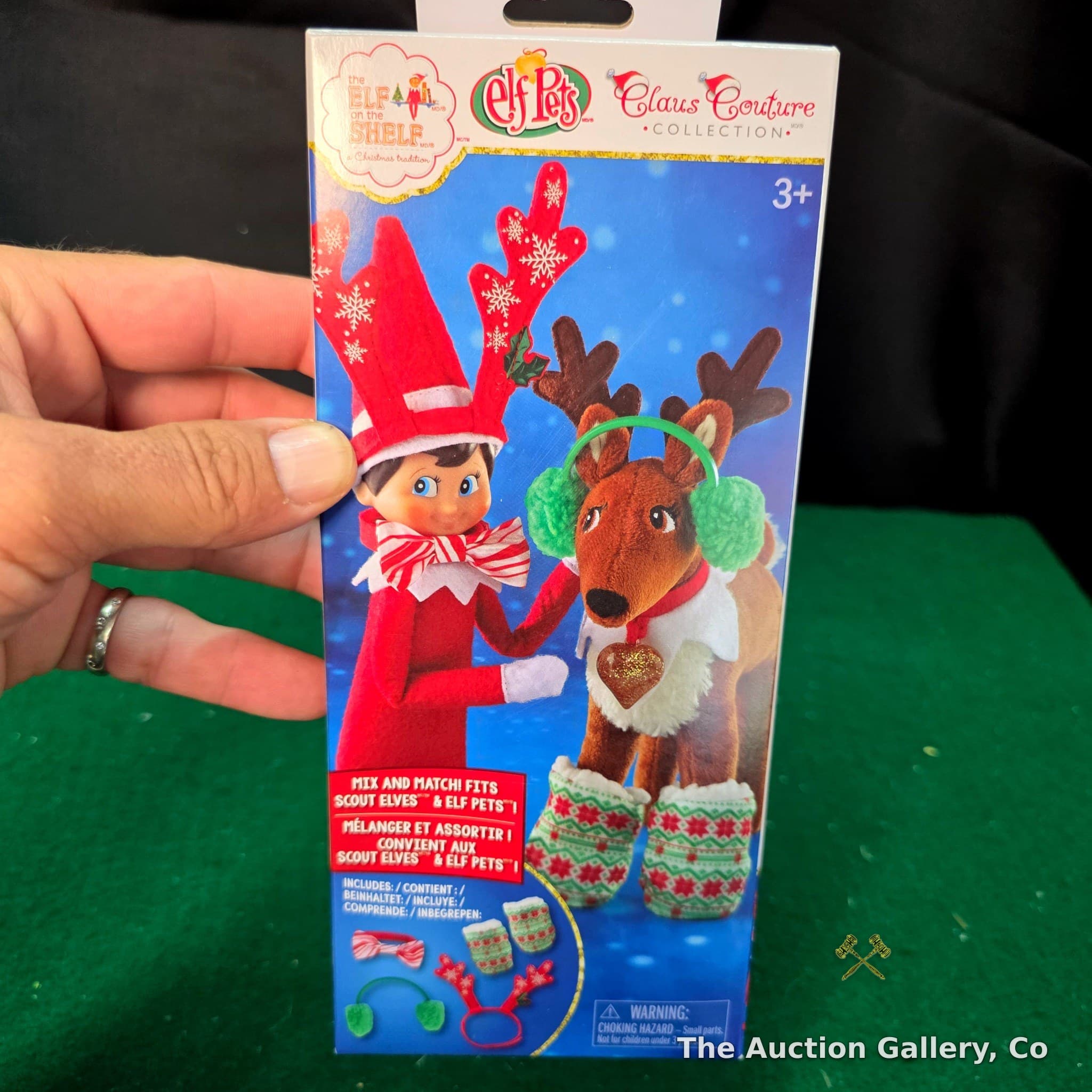 Elf on the Shelf Claus Couture Dress-Up Party Pack, New
