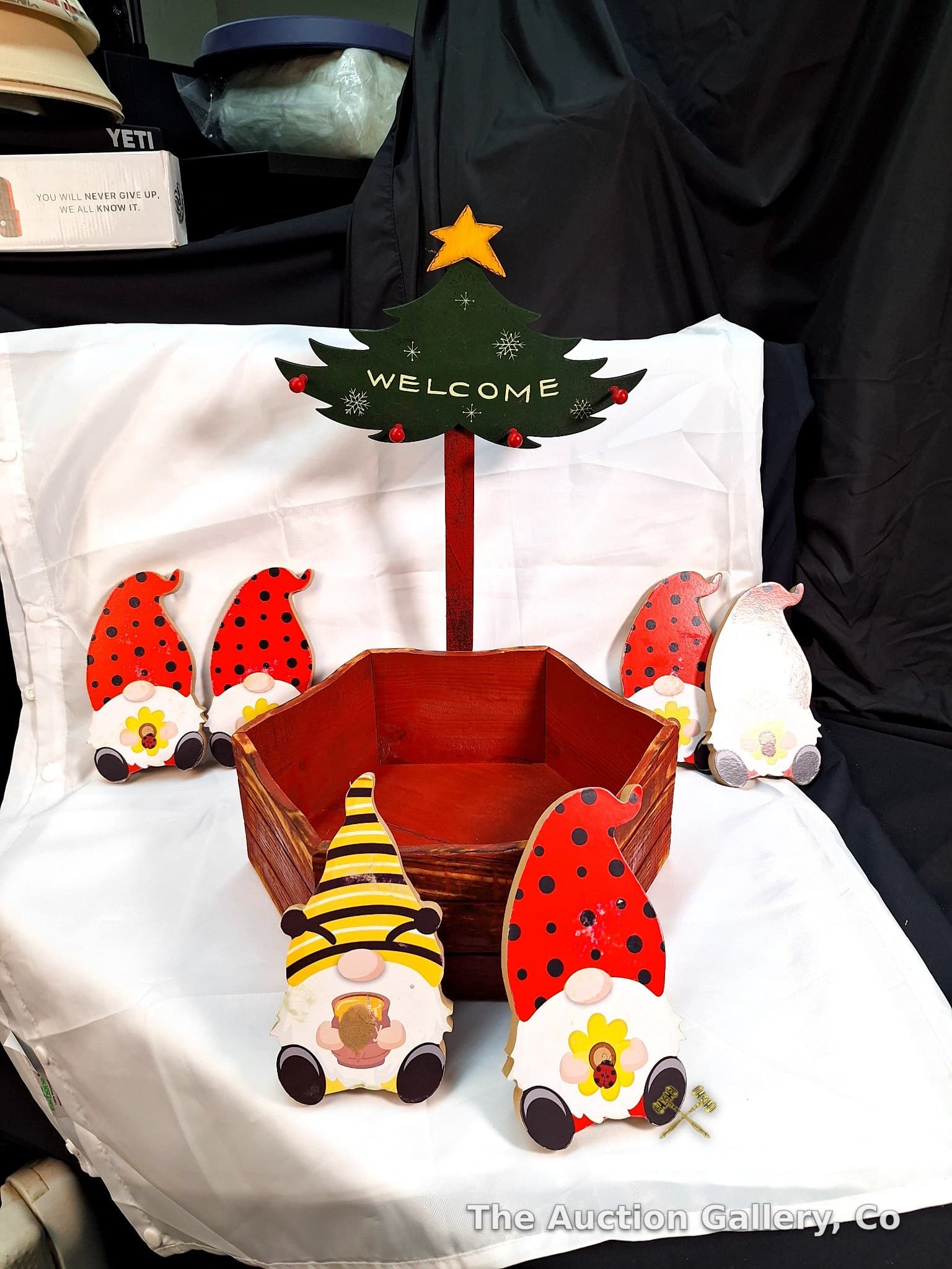 Christmas Gnome Decor Set with Welcome Tree and Crate