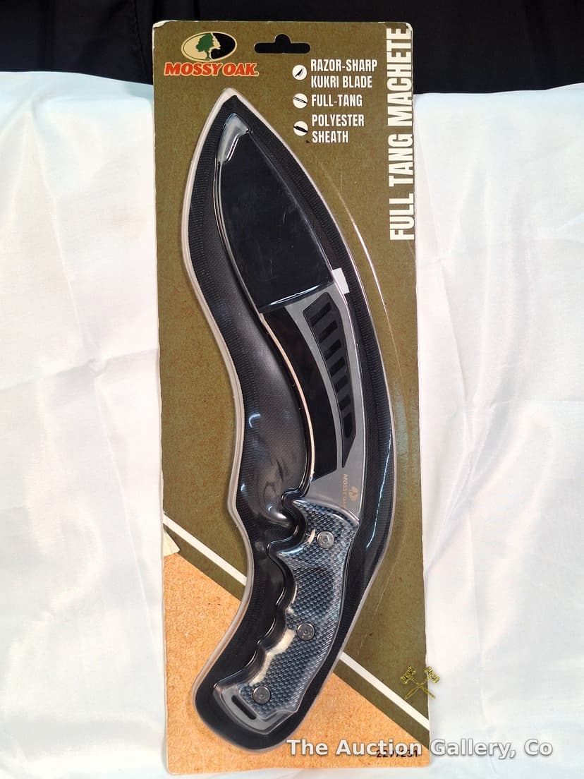 Mossy Oak Full Tang Kukri Machete, New in Package