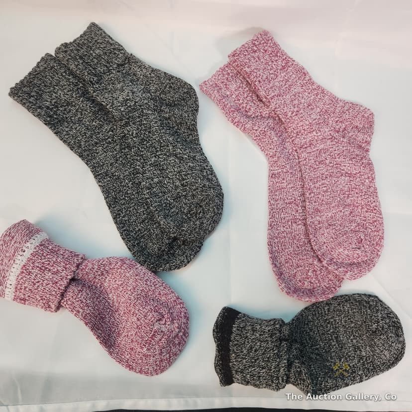 Winter Knit Hats, Gloves & Socks Set, Gray & Berry β photo 4