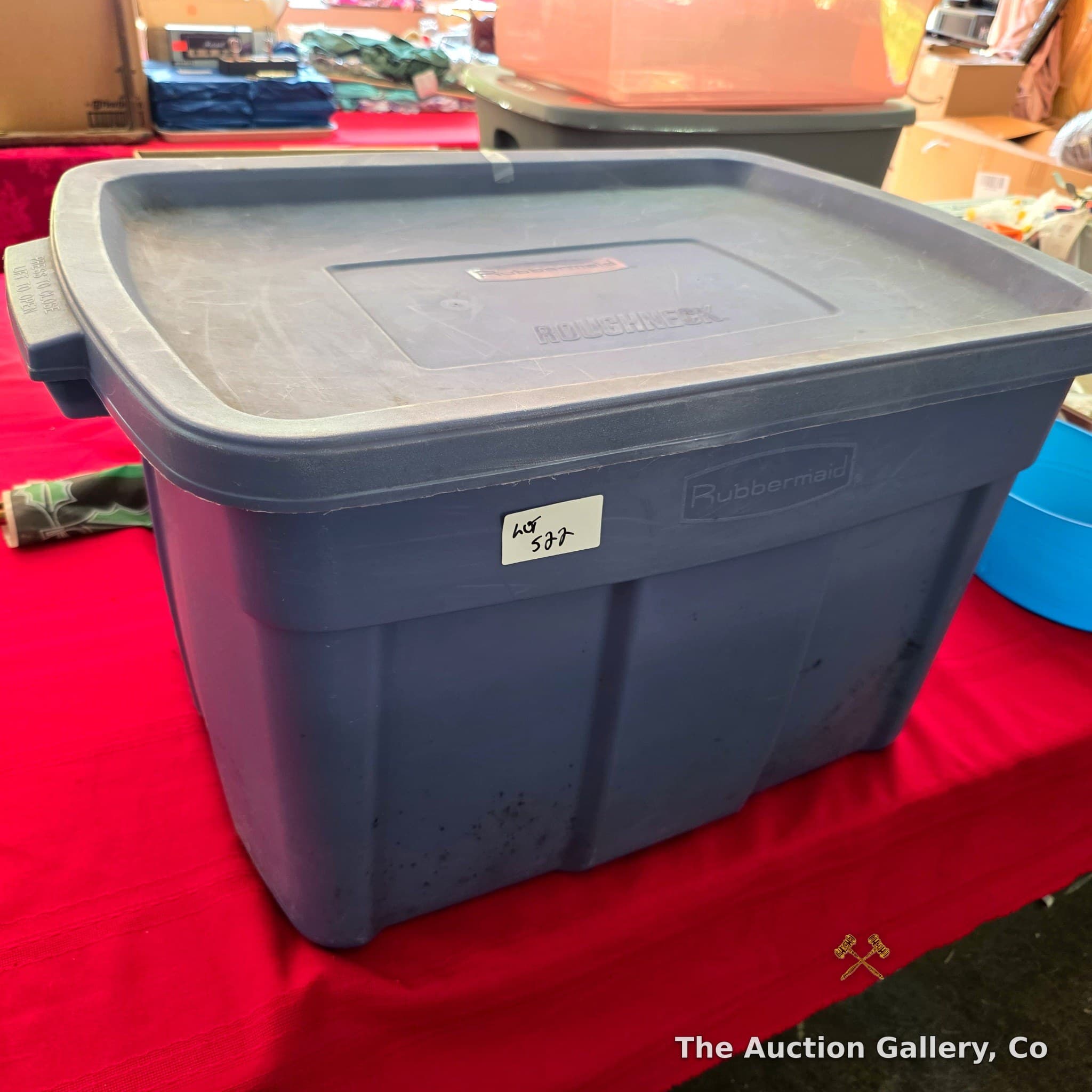 Rubbermaid Roughneck 25-Gallon Storage Tote with Lid