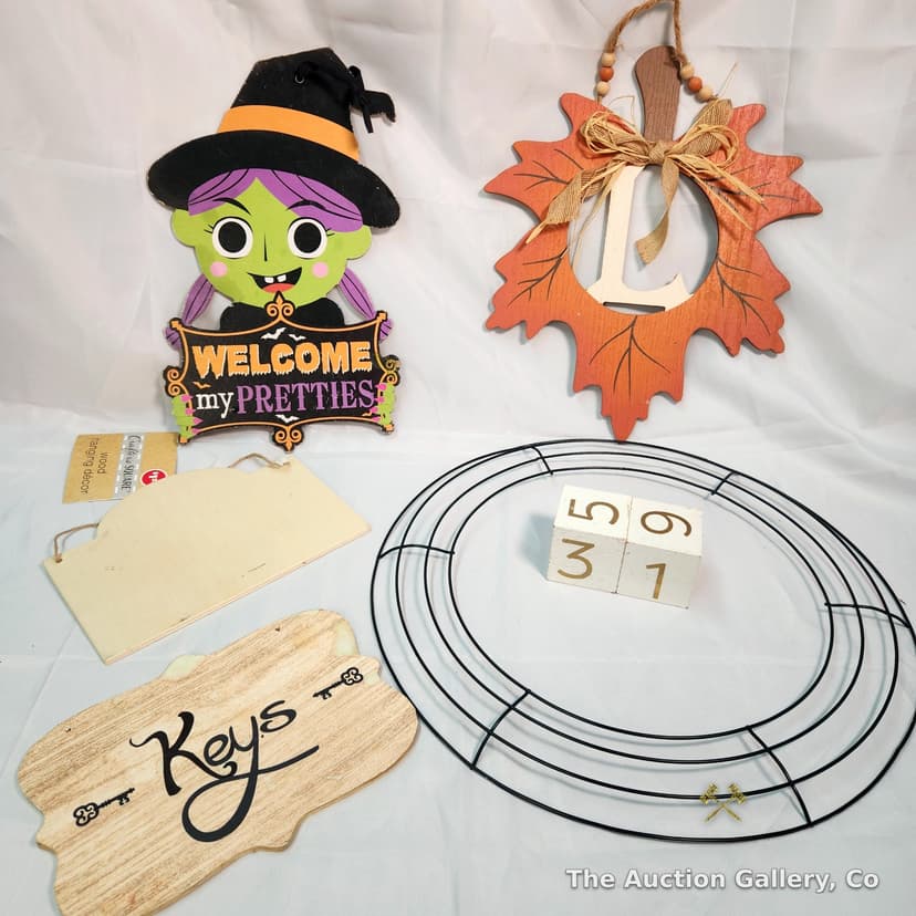 Mixed Craft & Seasonal Decor Lot, 6 Pieces