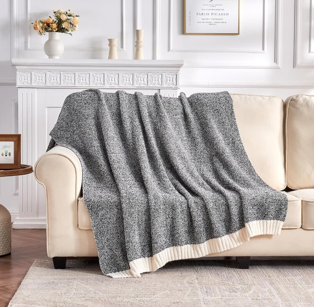 CozeCube Plush Blanket (80 Γ 60)