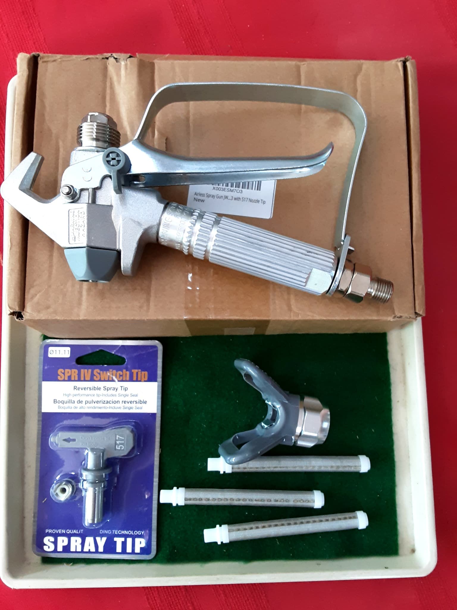 Airless Spray Gun Kit with 517 Switch Tip and Filters