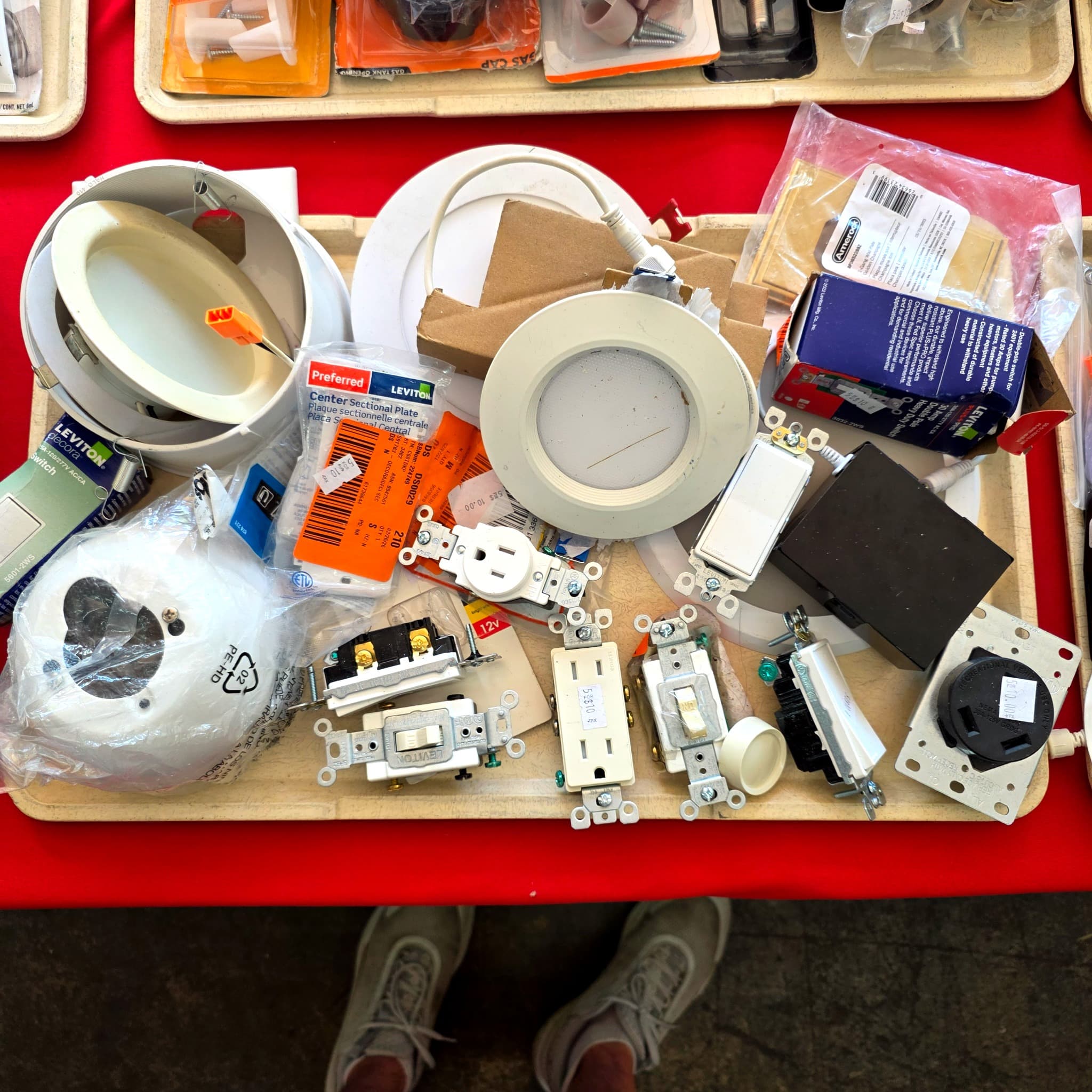 Tray Lot: Electrical Hardware & Fixtures, New