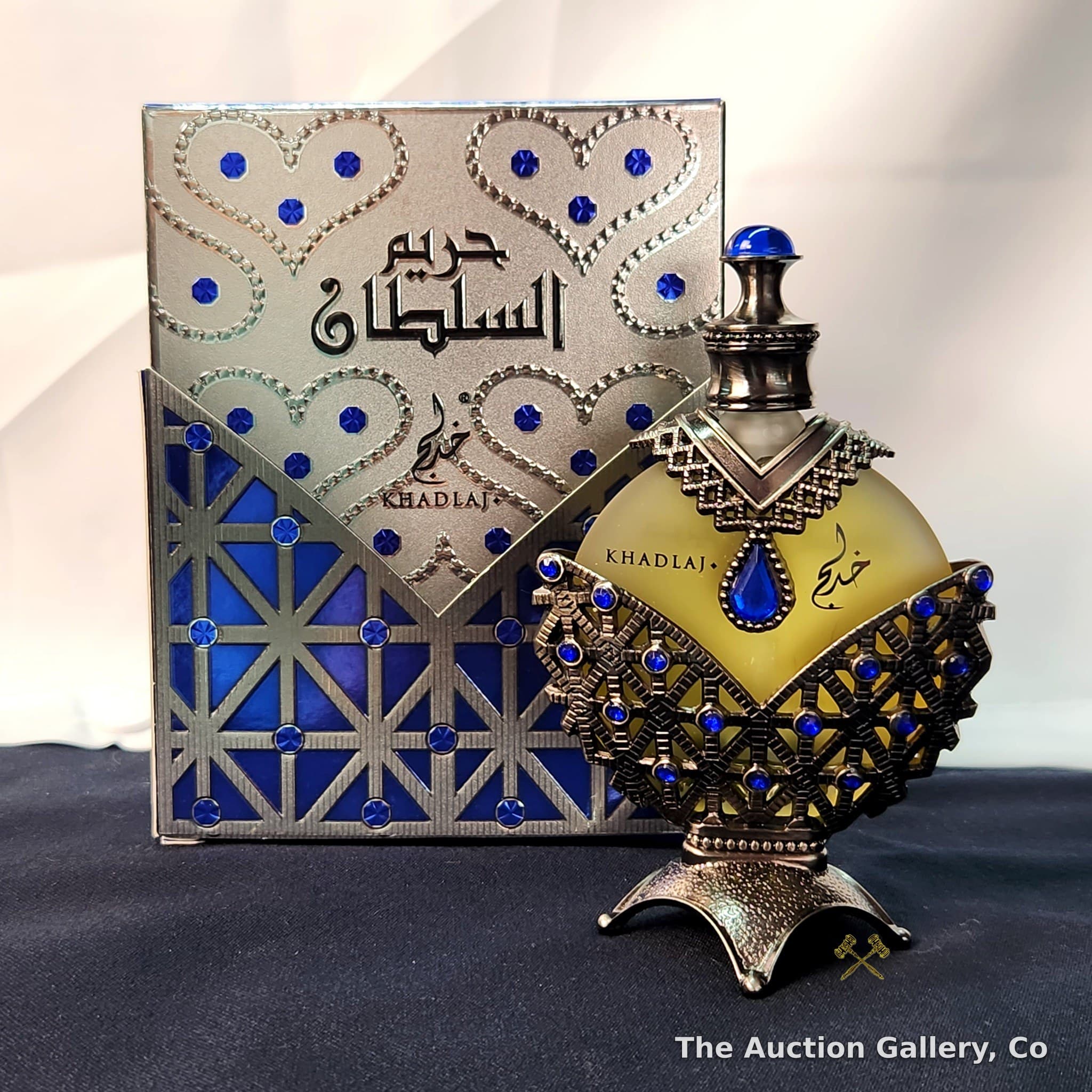 Khadlaj Hareem Al Sultan Perfume Oil, Bottle & Box