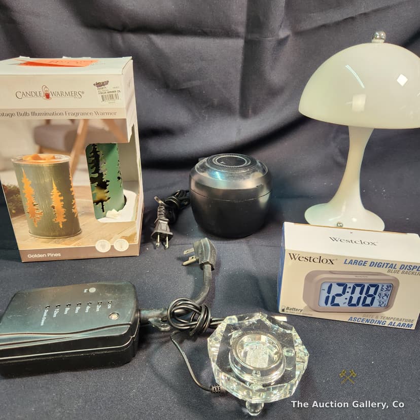 Mixed Home Lot: Candle Warmer, Mushroom Lamp, Clock & More