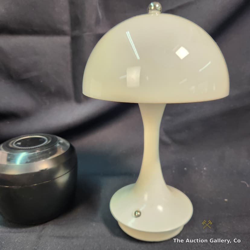 Mixed Home Lot: Candle Warmer, Mushroom Lamp, Clock & More โ photo 2