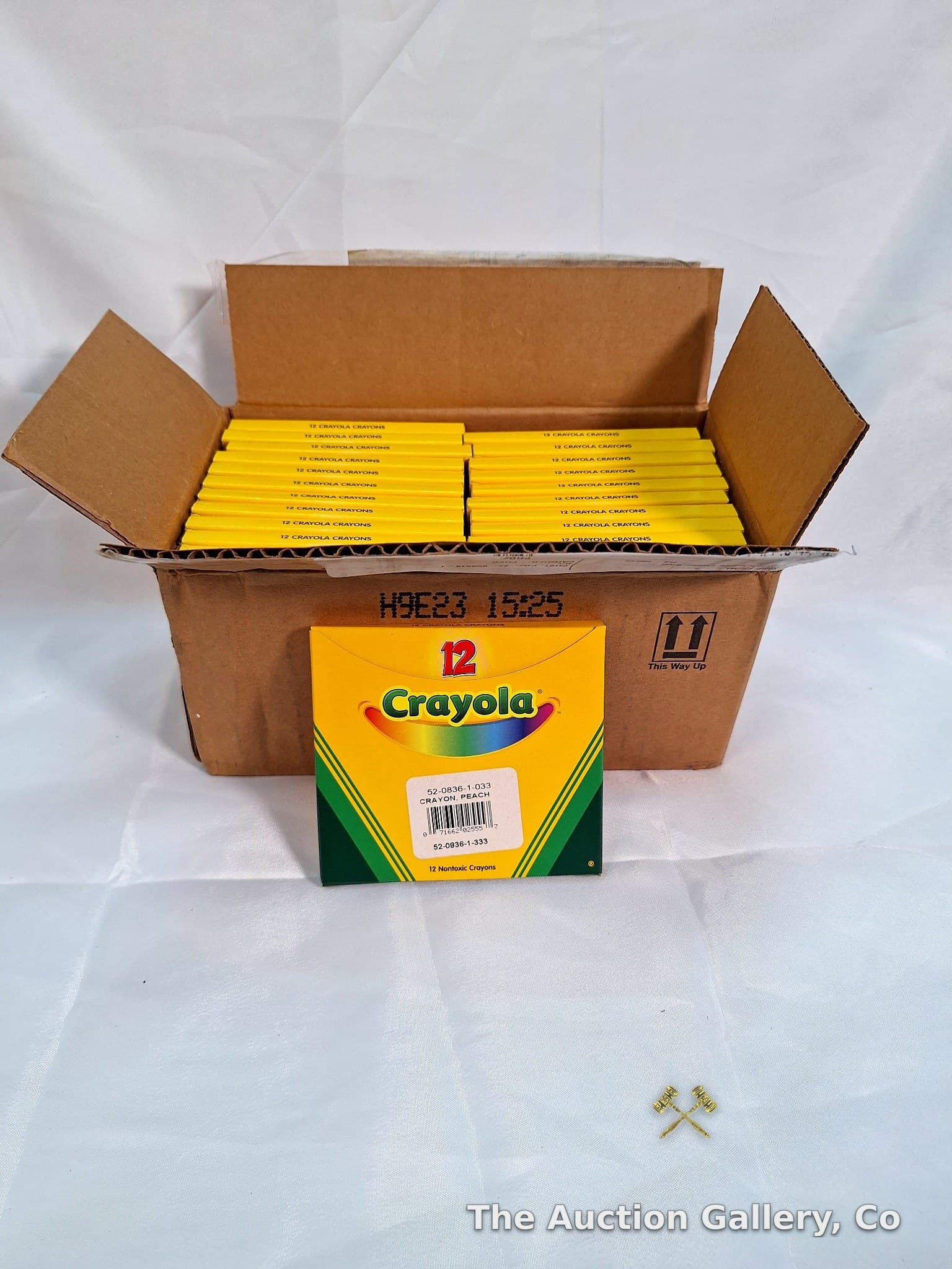 Crayola Peach Crayons, Bulk Lot of 24 Boxes (12-Count Each)
