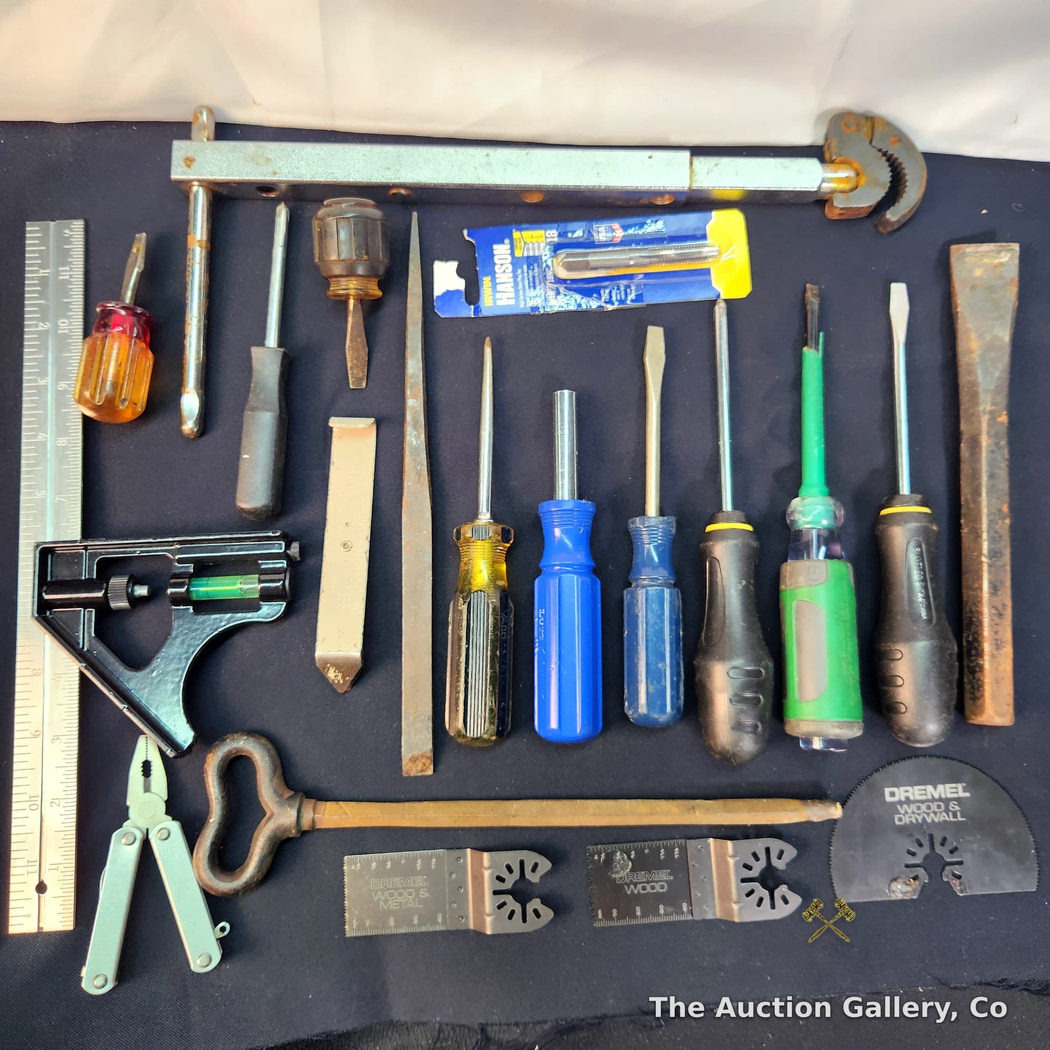 Mixed Hand Tool Lot โ Screwdrivers, Dremel Blades, Files & More