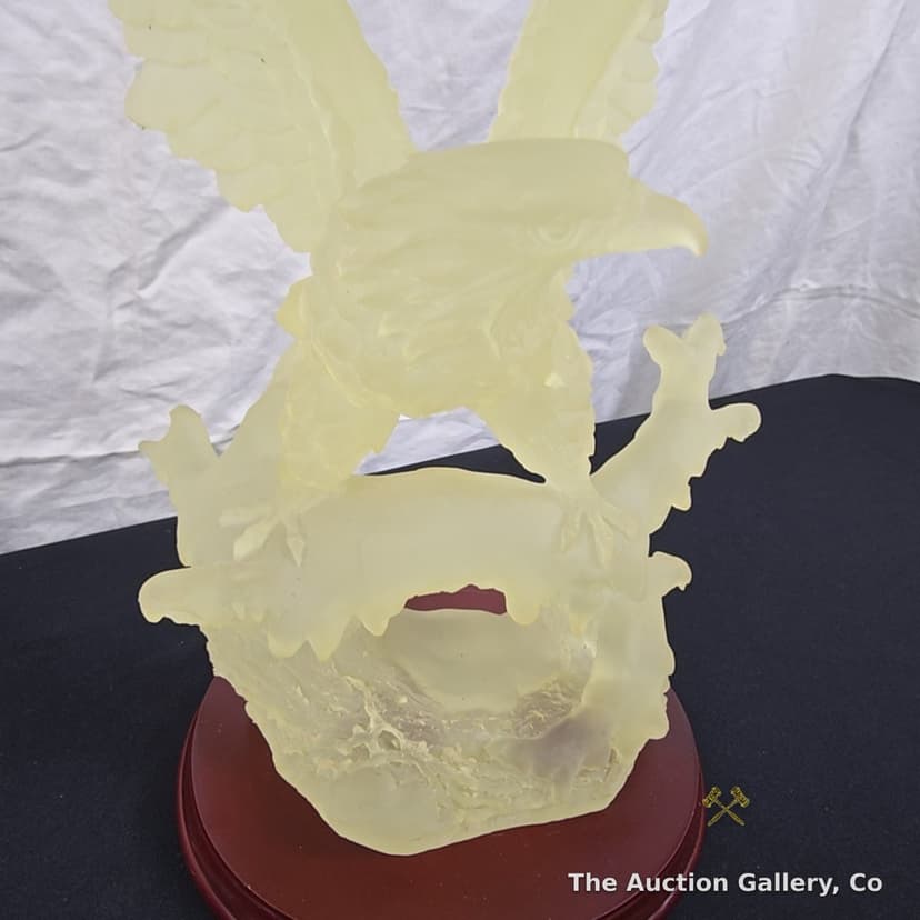 Suanti Galleries Large Translucent Resin Bald Eagle Sculpture โ photo 4