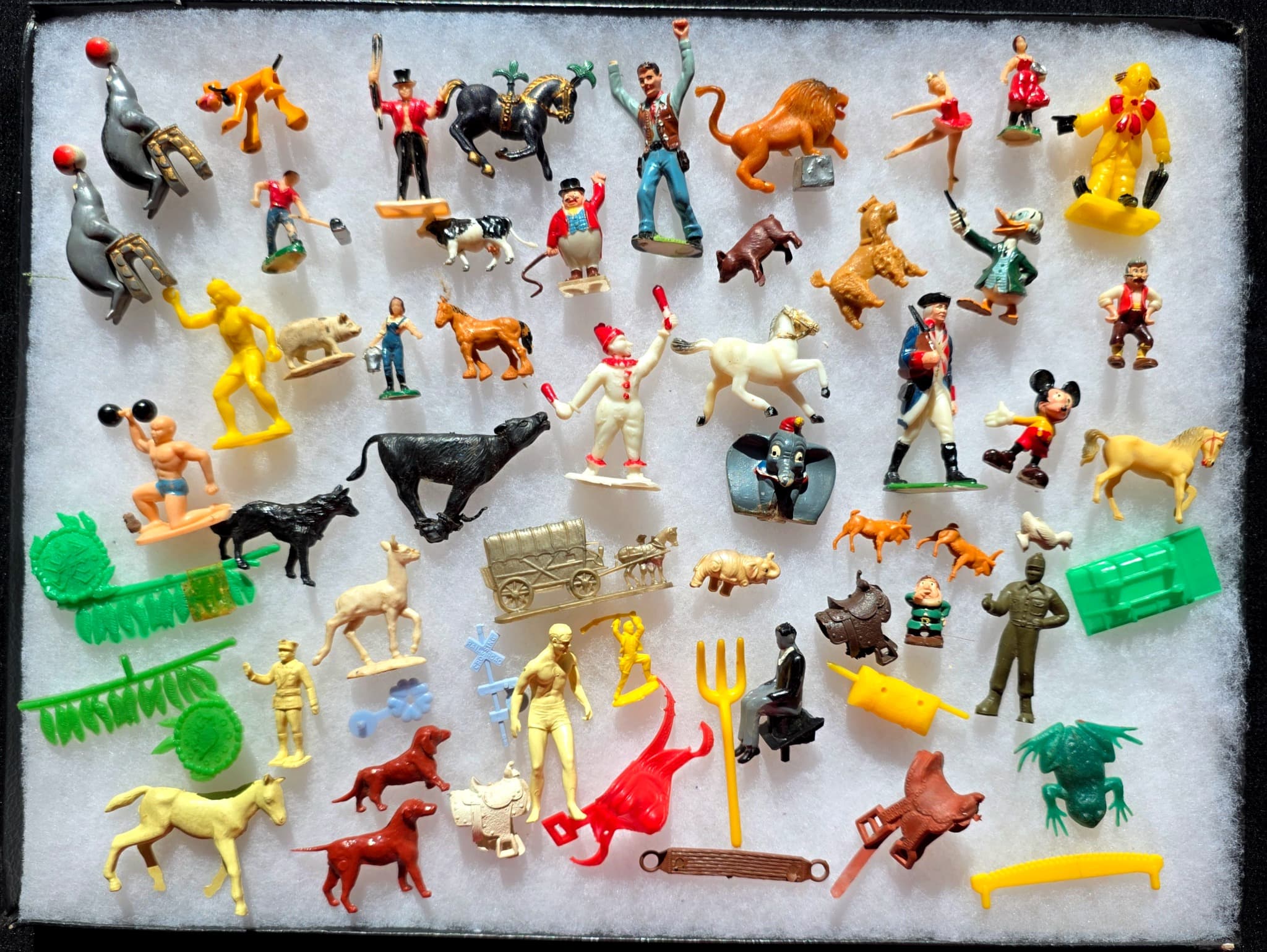 Vintage Mixed Lot Plastic Toy Figures, Animals & Circus