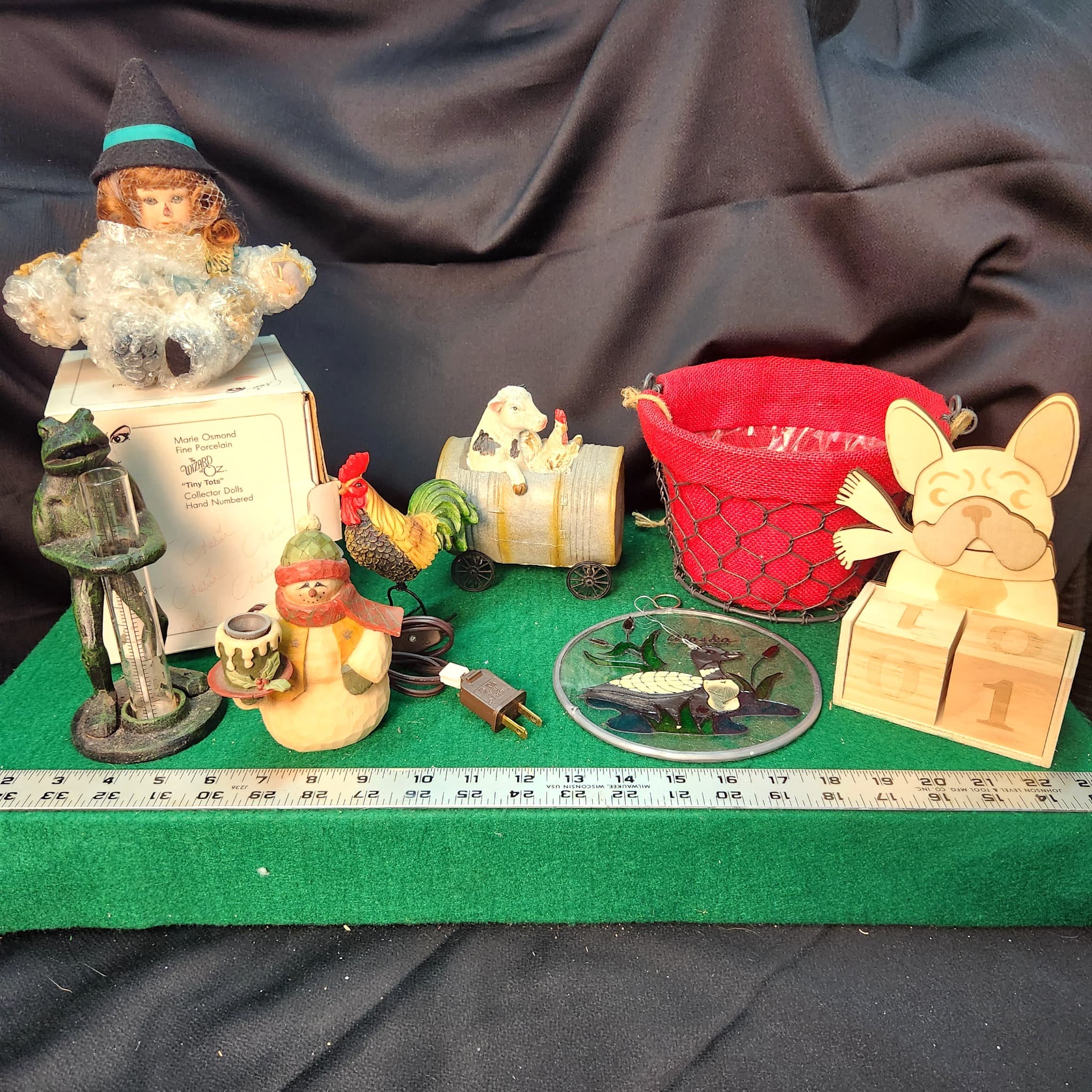 Mixed Decor Lot โ Marie Osmond Wizard of Oz Doll, Frog Rain Gauge & More