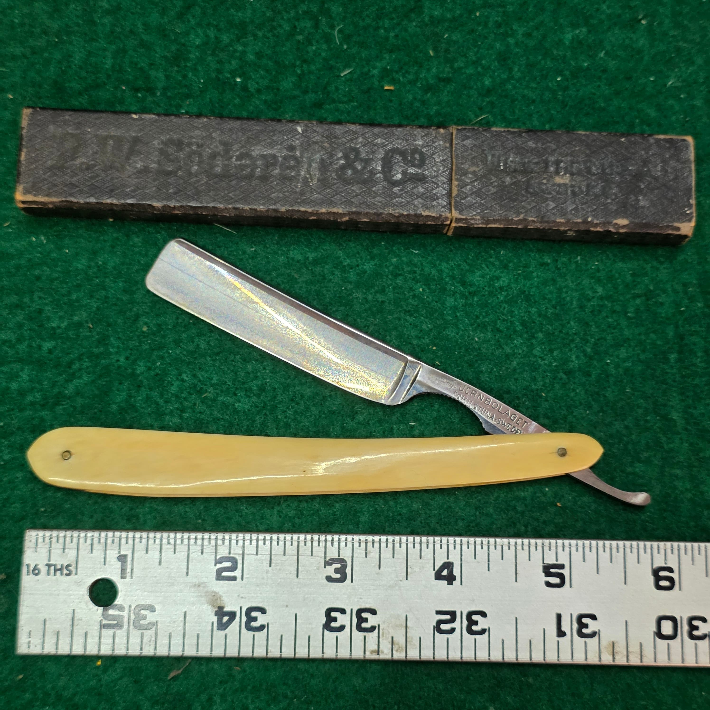 Jernbolaget Eskilstuna Sweden Vintage Straight Razor with Original Box