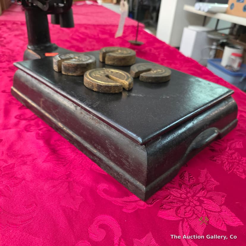 Fairbanks Antique Cast Iron Mercantile Balance Scale with Weights β photo 8