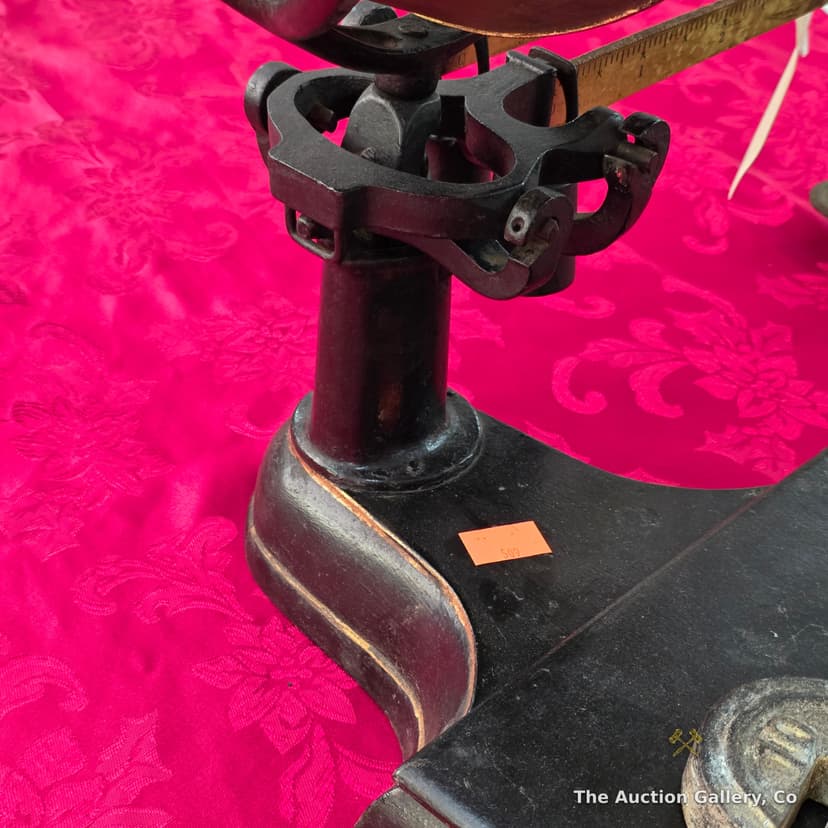 Fairbanks Antique Cast Iron Mercantile Balance Scale with Weights β photo 7