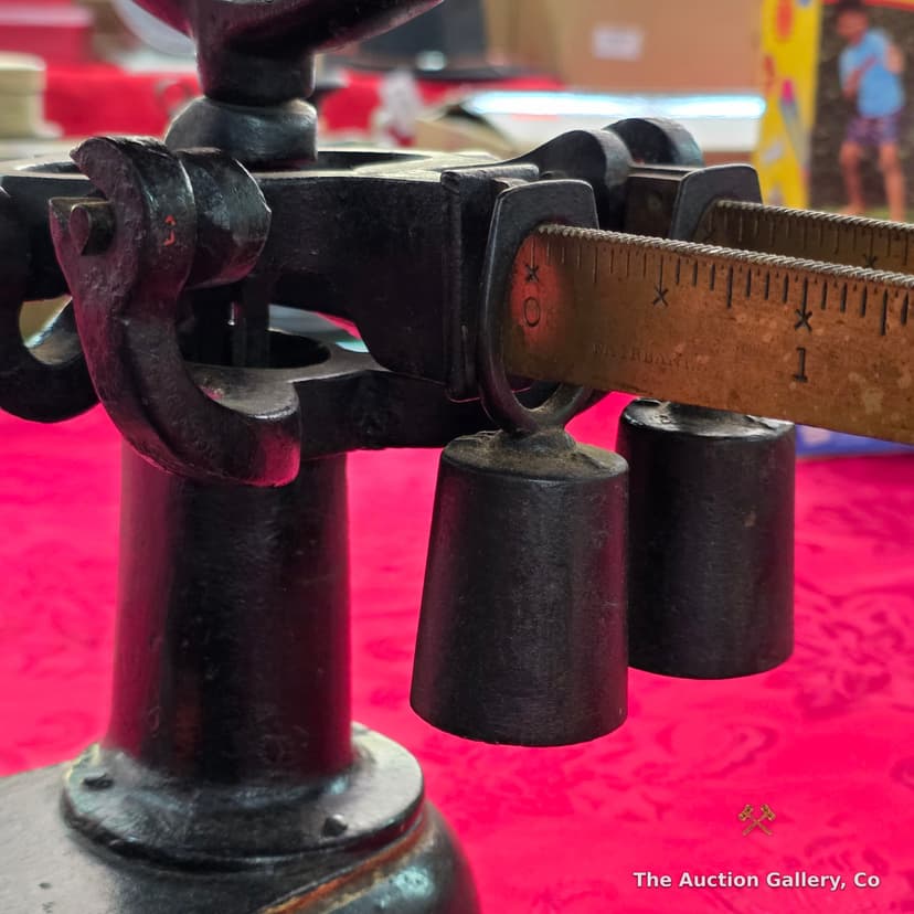 Fairbanks Antique Cast Iron Mercantile Balance Scale with Weights β photo 5